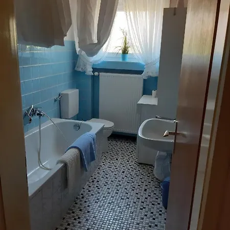 Schoene 80qm In Ruhiger Lage פרידריכסהאפן